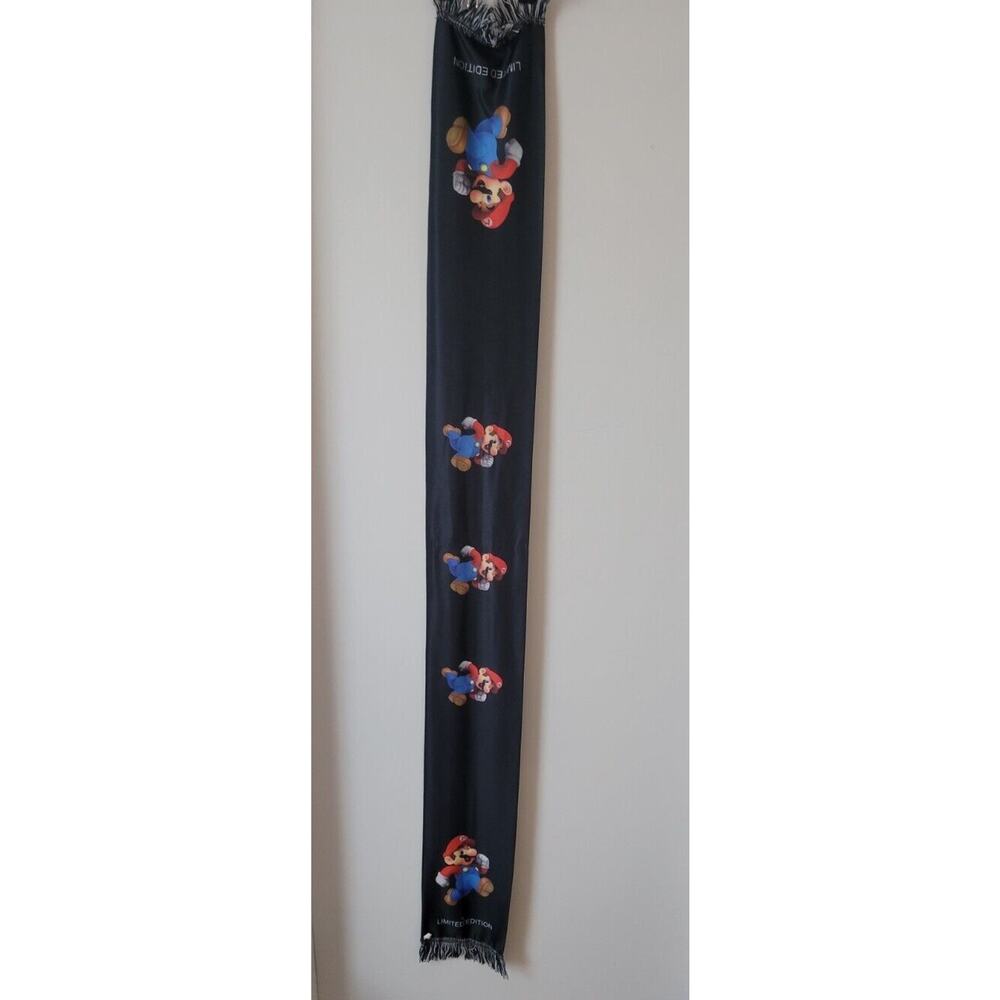 Super Mario Bros. Limited Edition Mario Scarf Nintendo Black Scarf Polyester